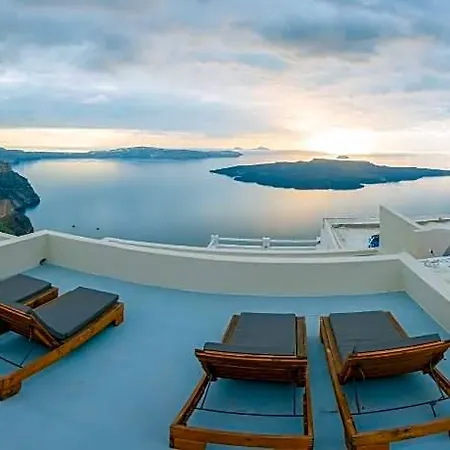 Caldera Cliff Illusion