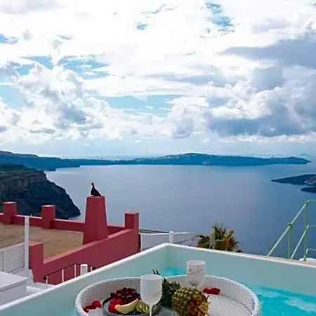 Caldera Cliff Illusion Санторини