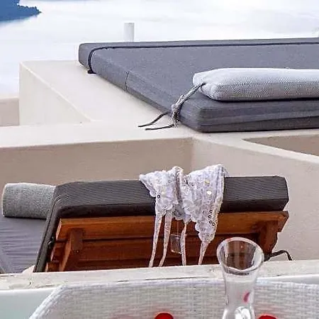 Caldera Cliff Illusion Отель 4*