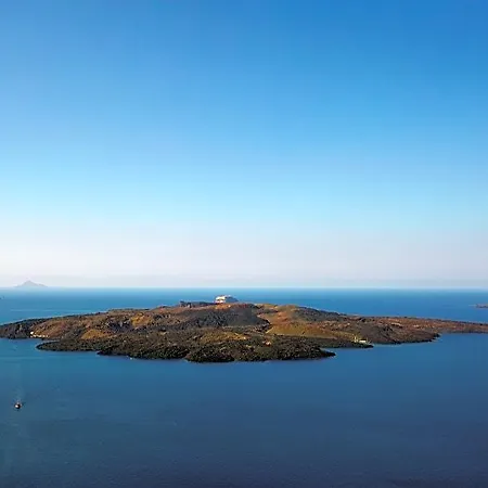 Caldera Cliff Illusion Отель 4*